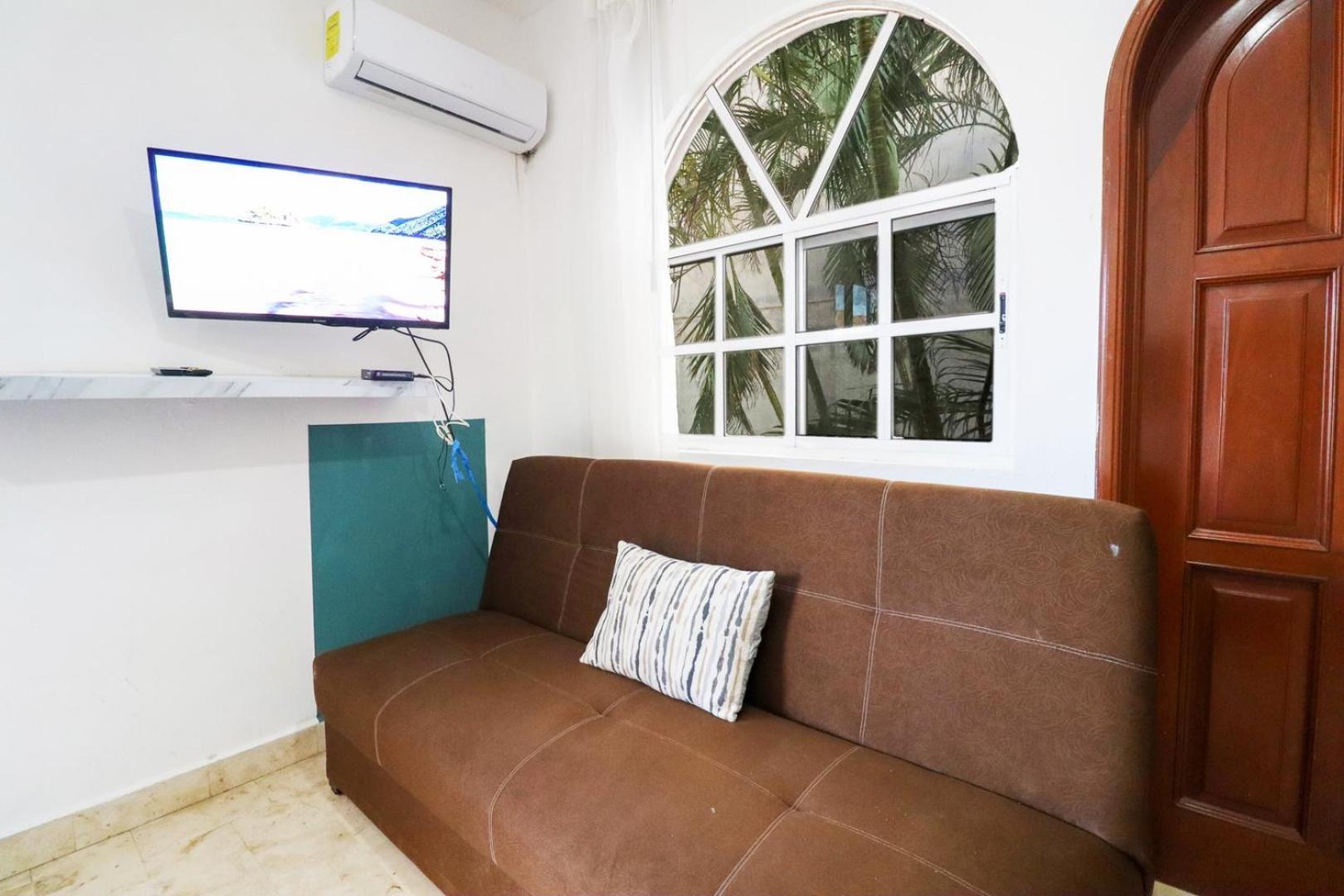 Spacious King Near & Quinta Playa del Carmen