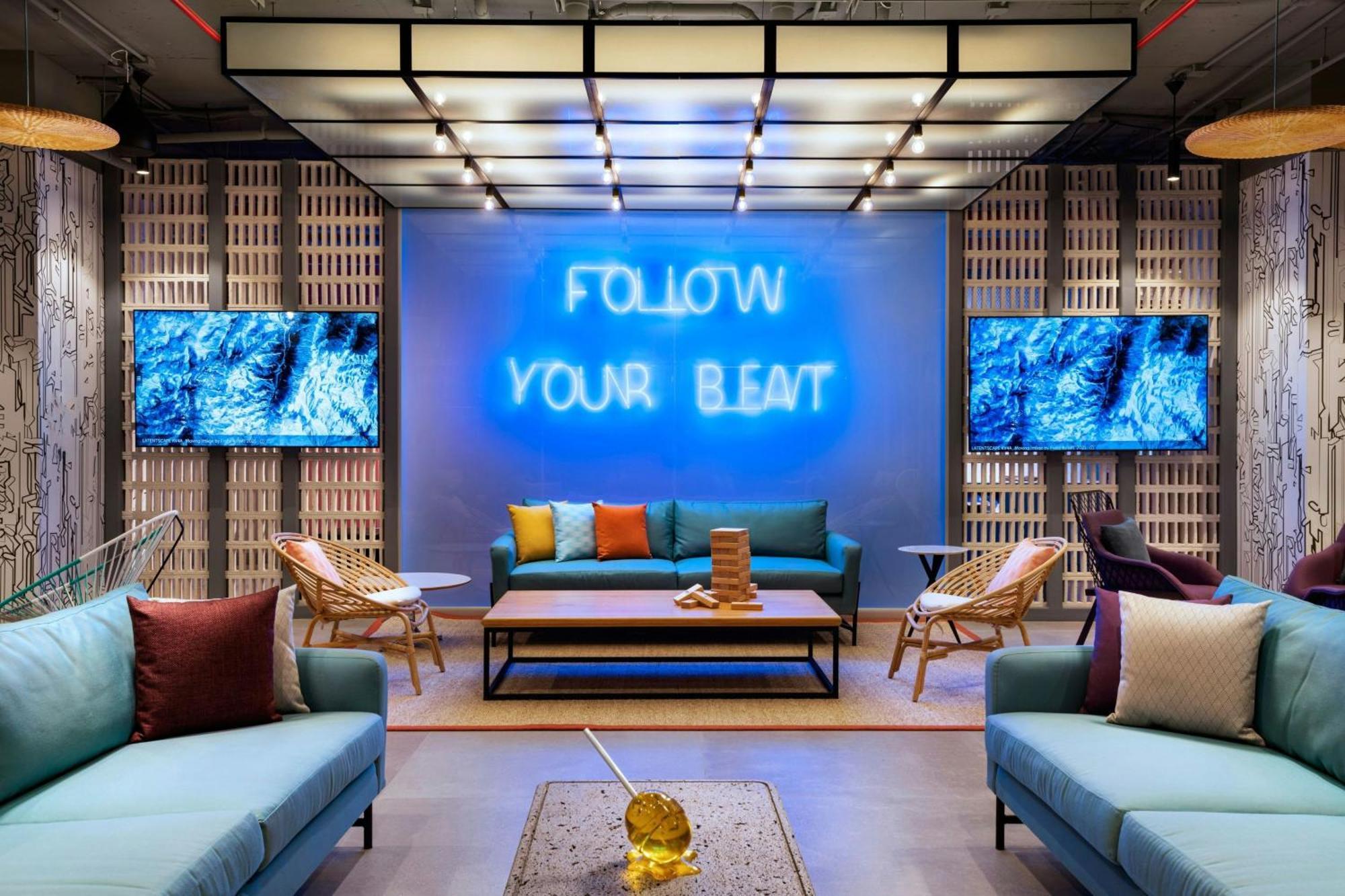 Aloft Hotel 5*