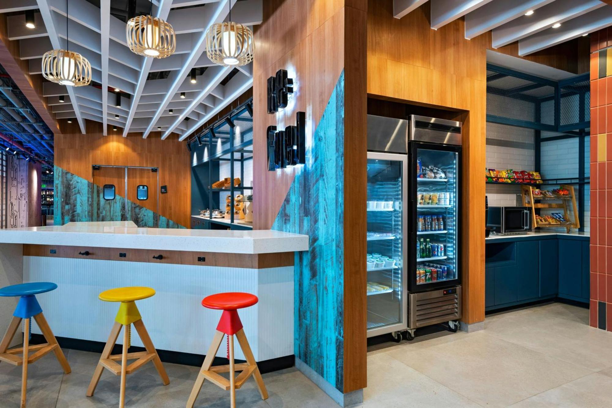 Aloft 5*
