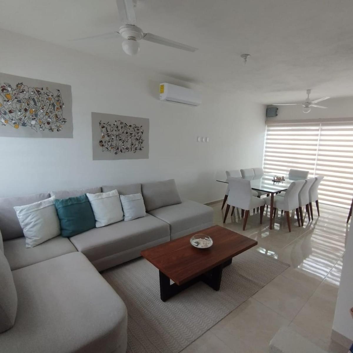 Comfortable House, Common Pool, Holiday home *