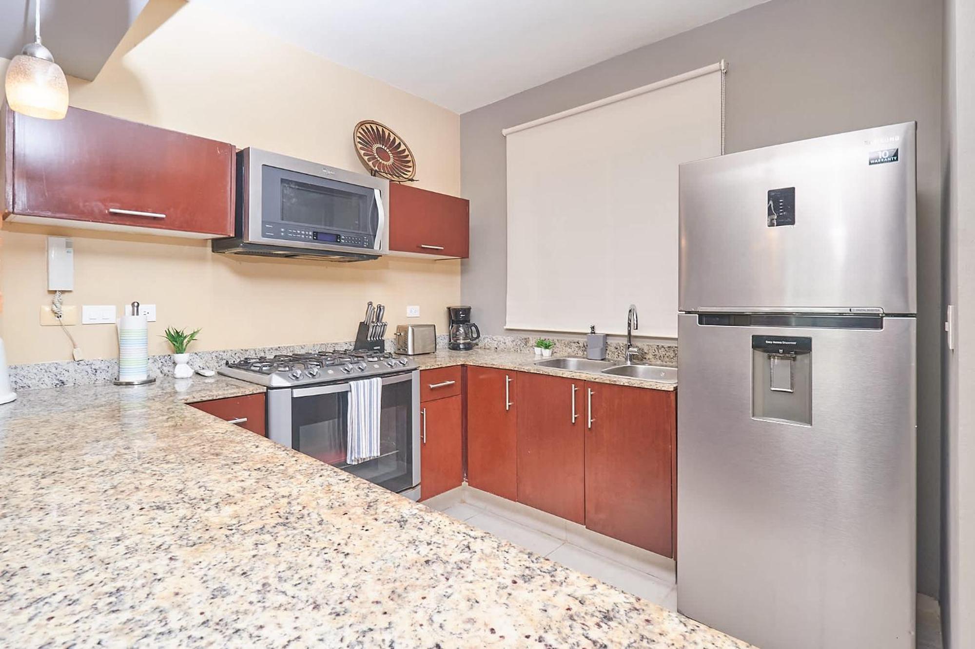 Holiday home Quiet Retreat Bbq Grill Pool Near 5th Ave *