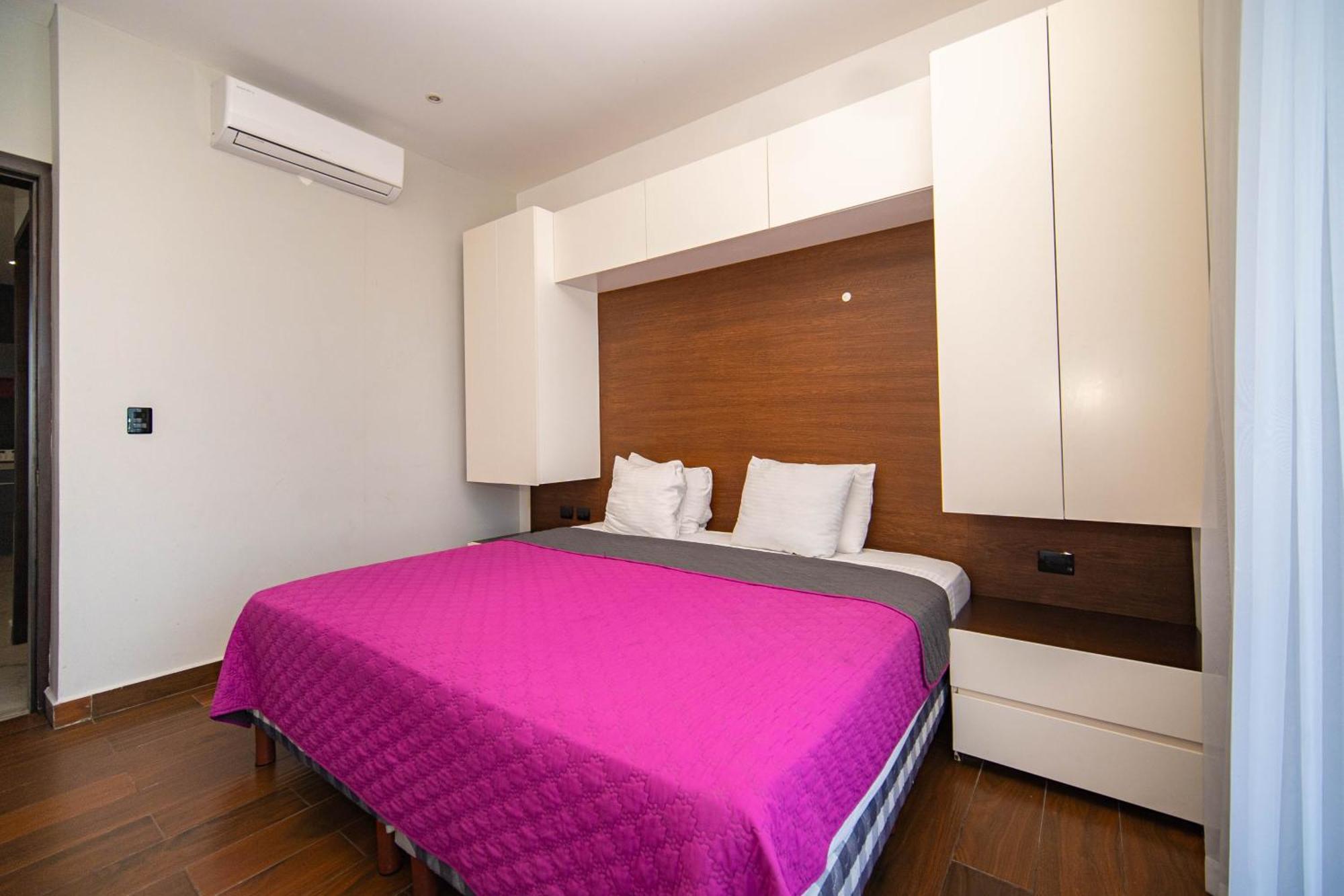 501ph - Spacious In The Center, Only 10 Minutes Walking Distance To The Beaches Apartment *