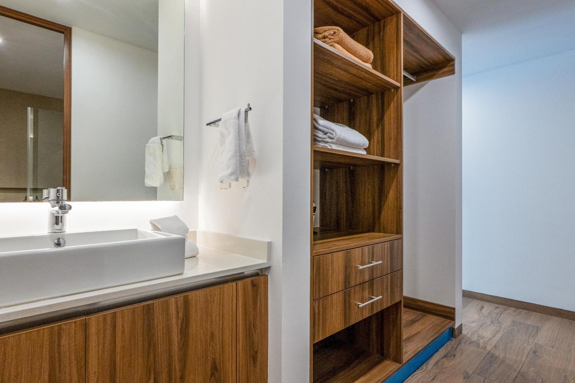 Hotel Emerald Escape Tl B103 Playa del Carmen