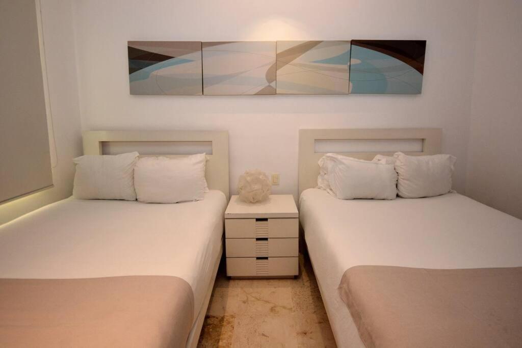 Great Location Front Playa del Carmen