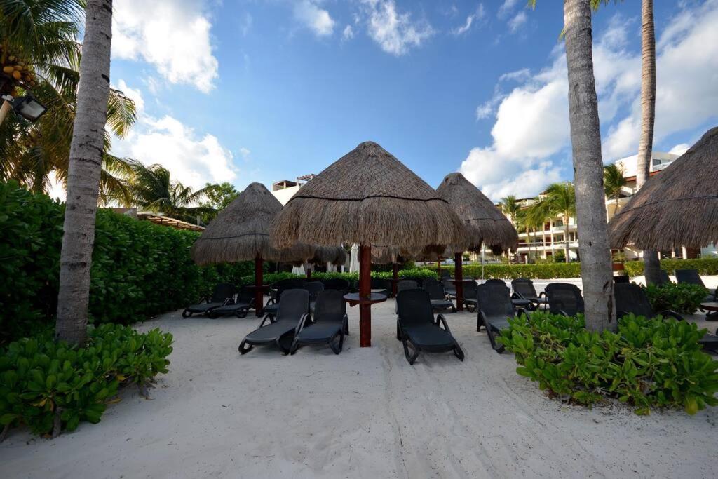 Great Location Front * Playa del Carmen