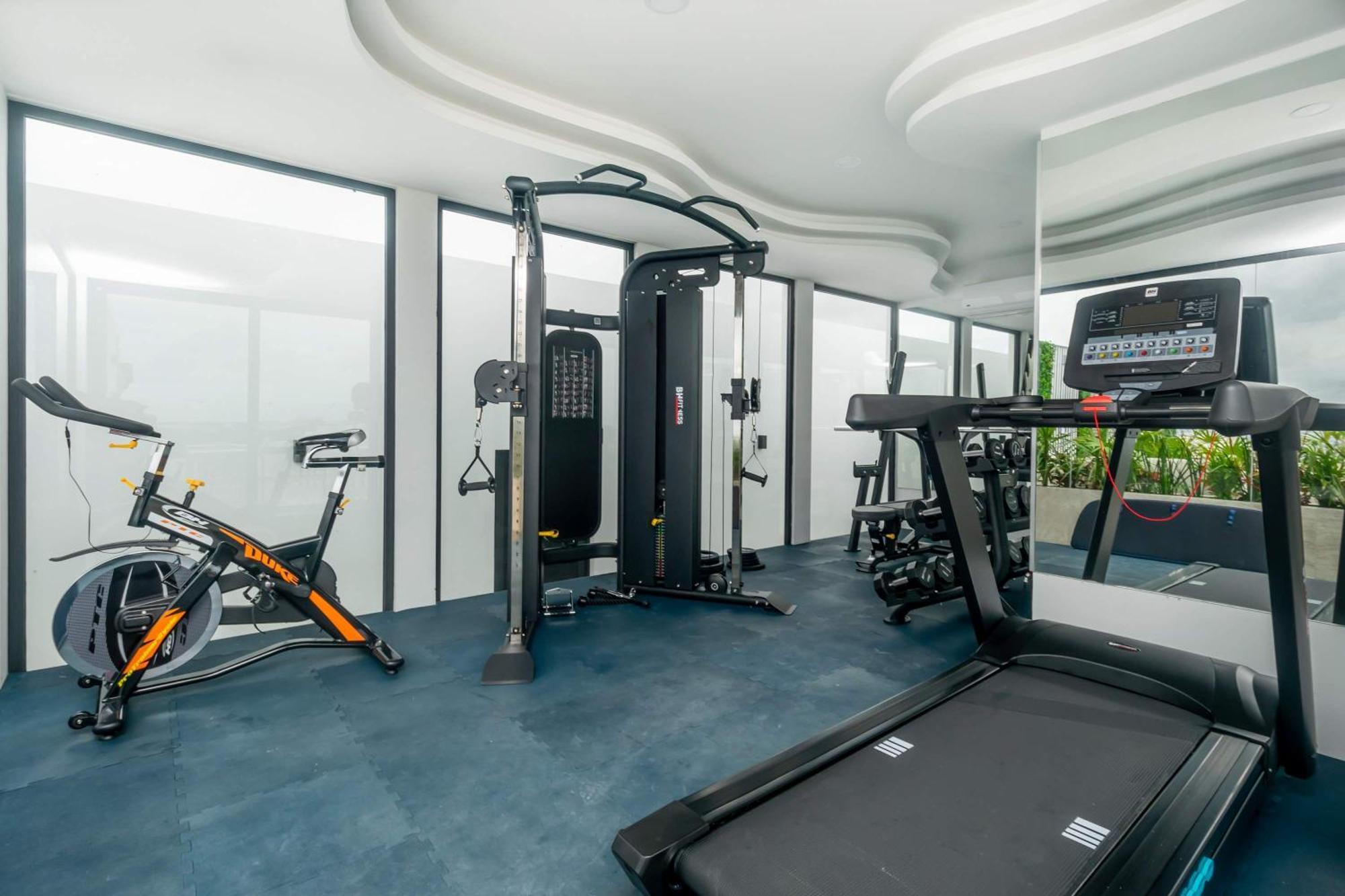 Nhà nghỉ Chic Studio, Oceanview Roof Pool, Balcony, Gym