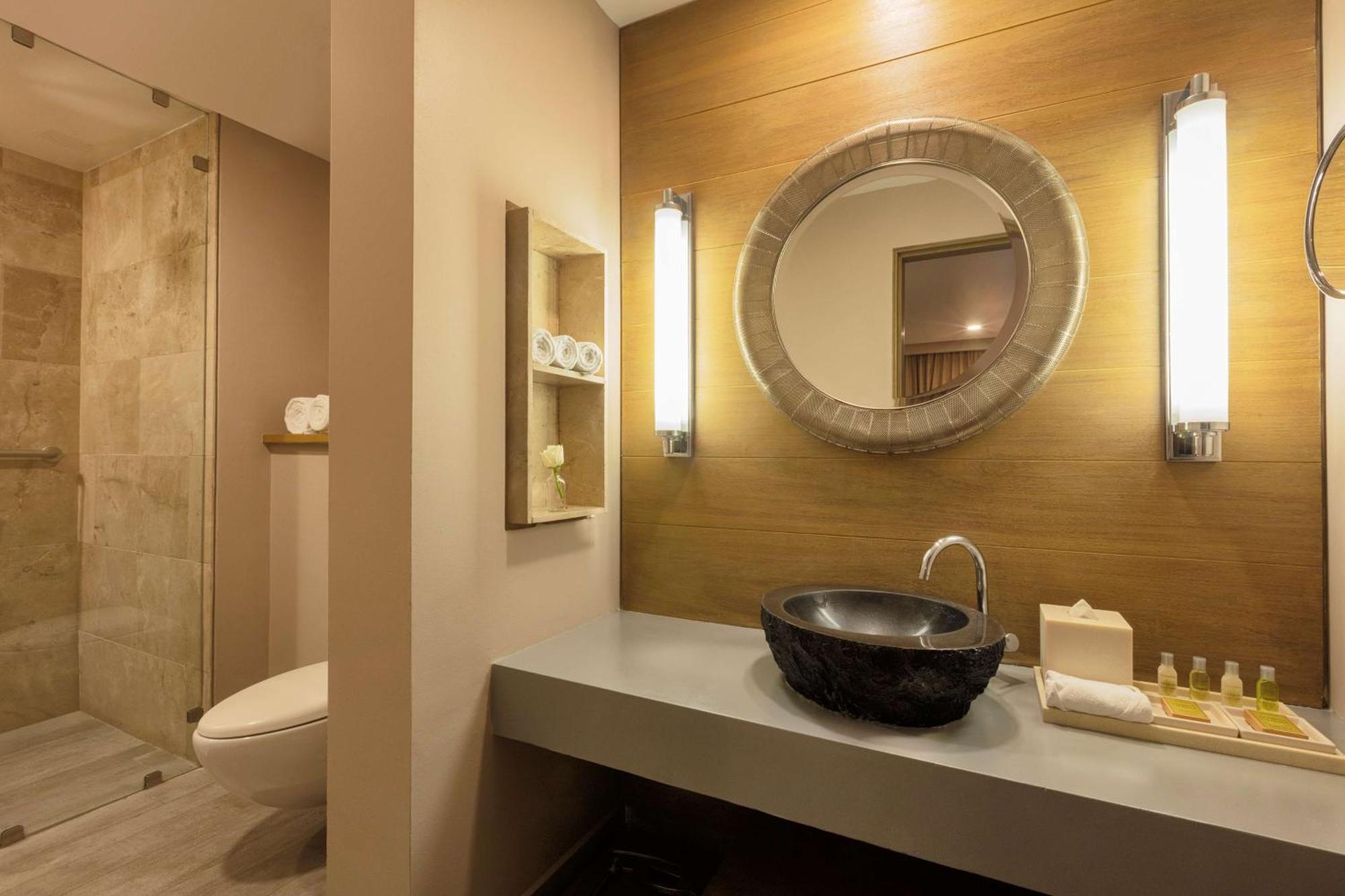 Khách sạn The Yucatan Playa Del Carmen, Adults Only, Tapestry Collection By Hilton