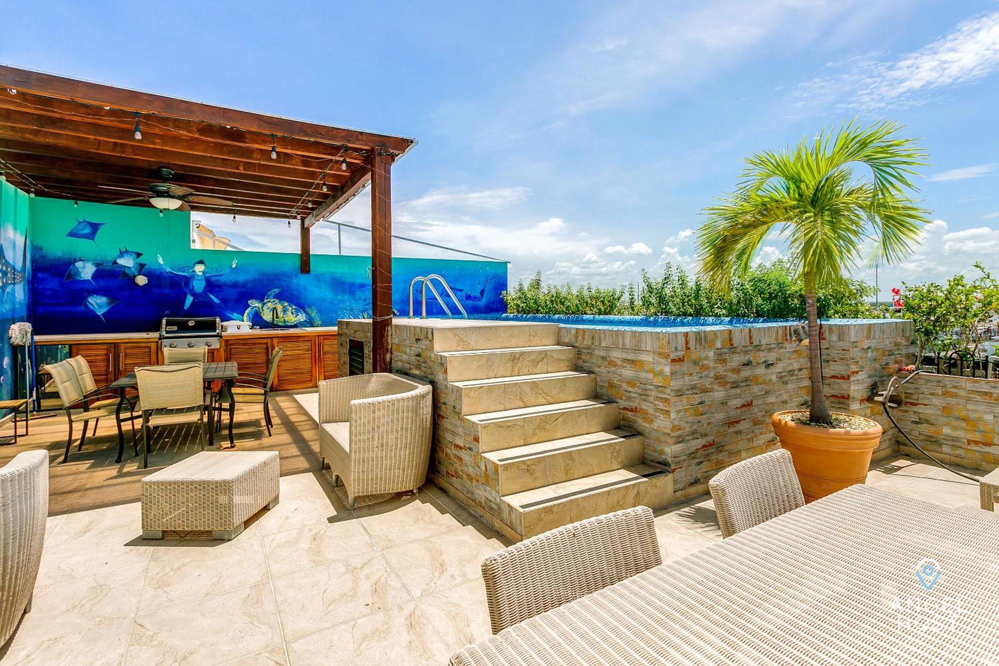 New Private Roof Pool And Bbq 2 Onsite Pools Cafe Apartment *