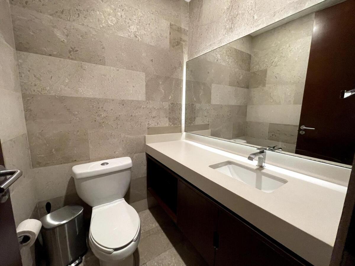 5th Avenue Quiet Luxury With Jacuzzi Beachfront Apartment Playa del Carmen