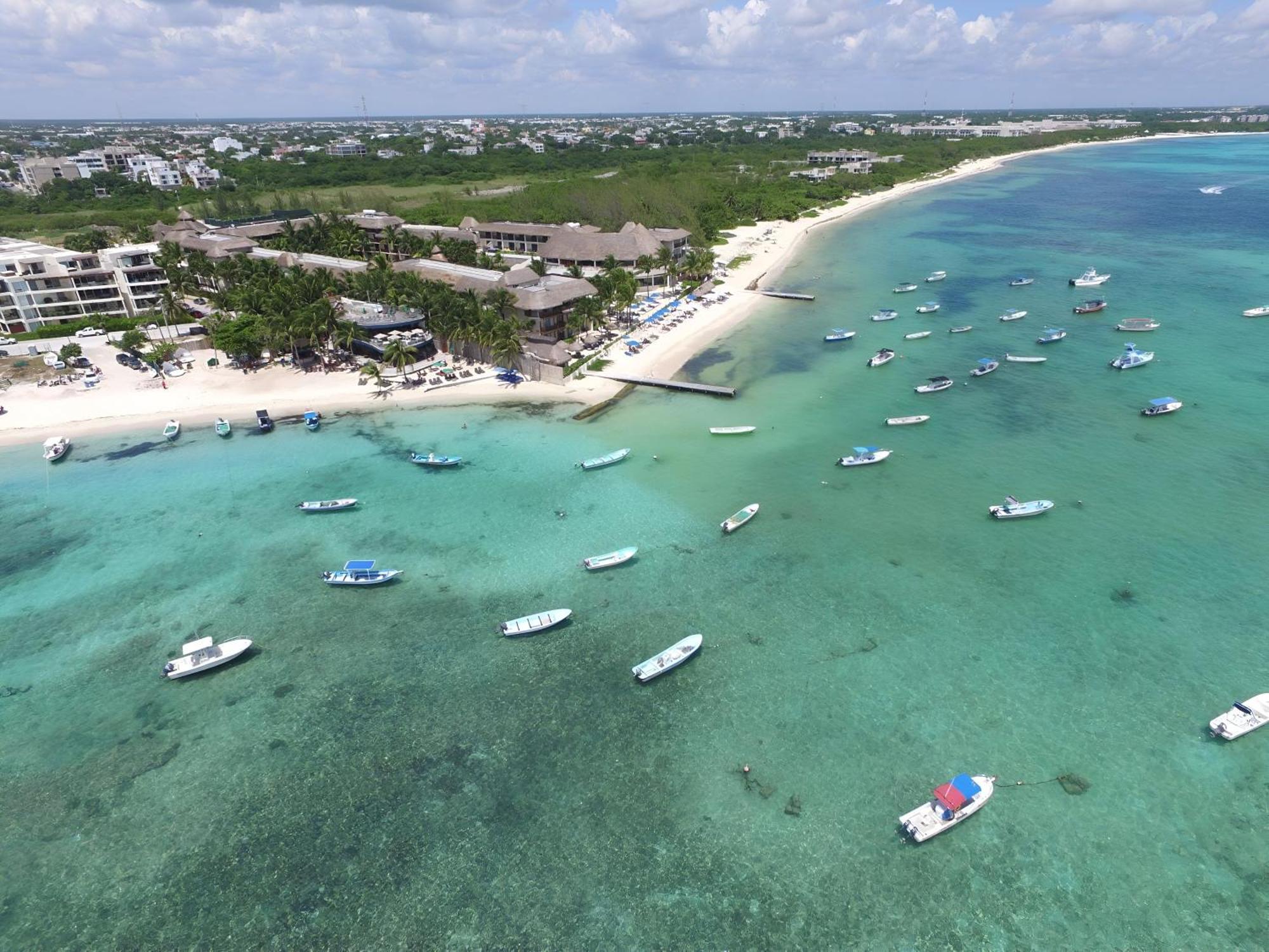 Apartment Beachfront Location At Elements Playa del Carmen