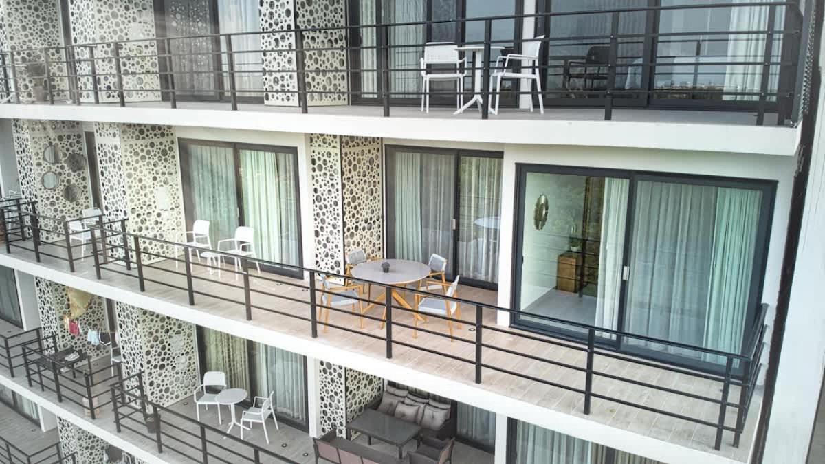 Luxury 2br 2ba Ocean View 200m From Apartment