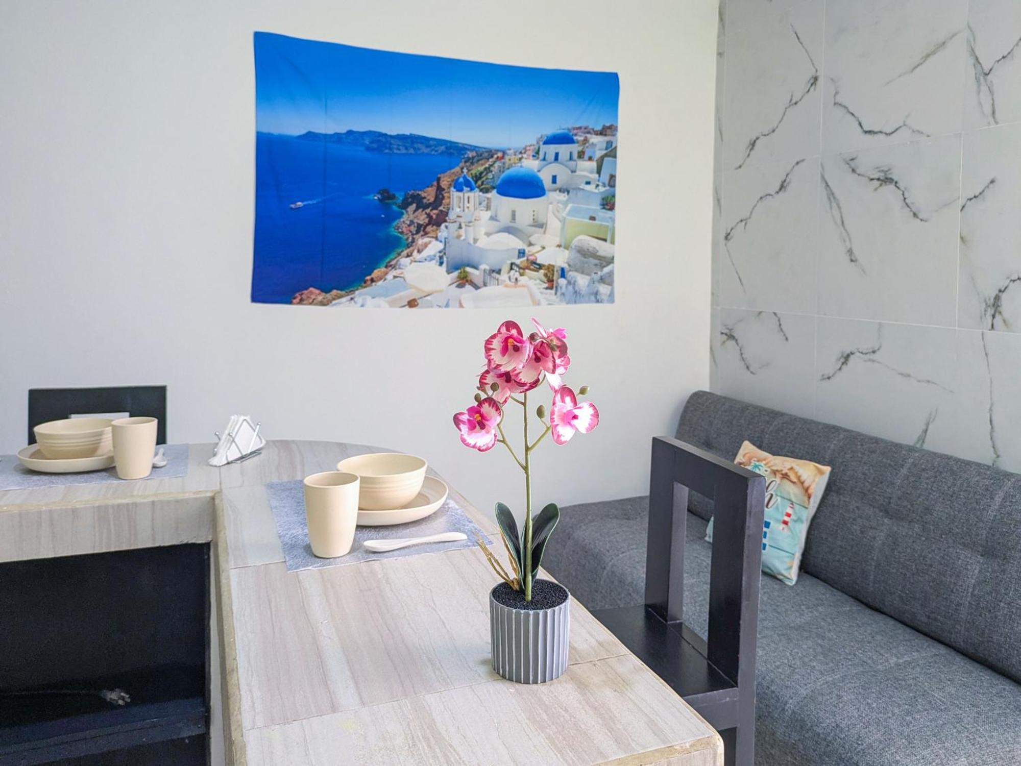 Apartment B1 Romantic Beachside Escape Capri Theme Memory Foam Queen Bed Kitchen Ac Playa del Carmen