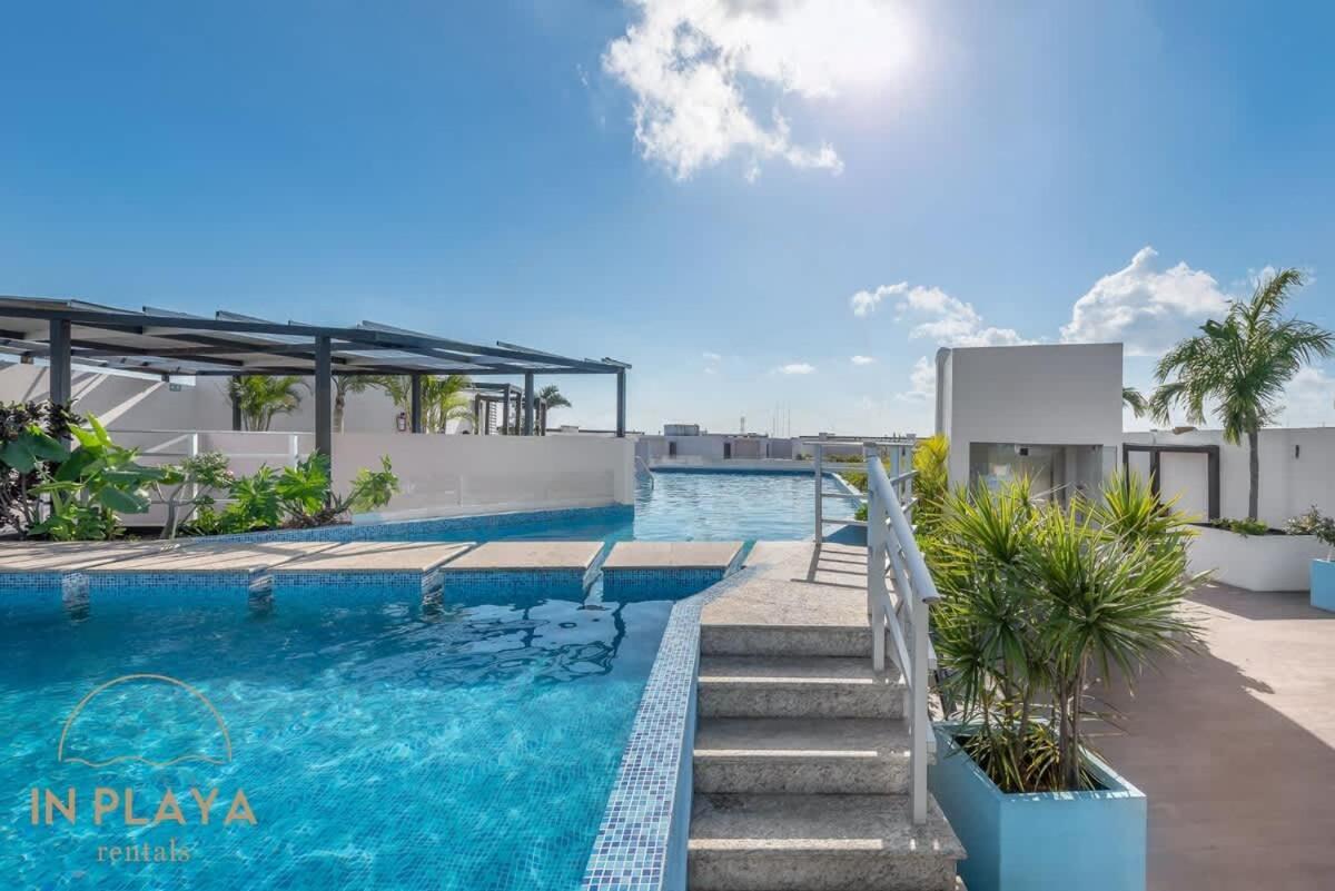 Private In Location With Pool Gym And Cinema