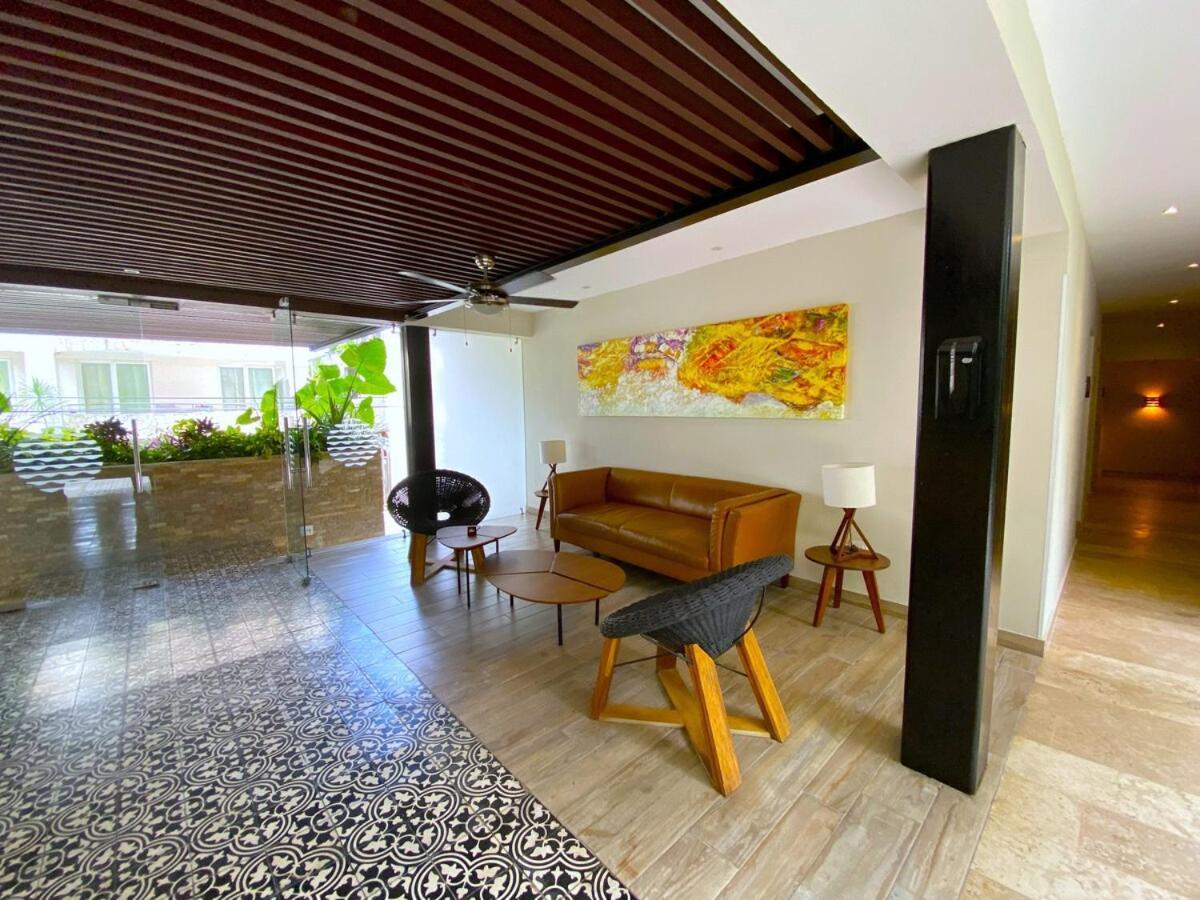Apartment Seaview Roof Pool, Gym Onsite, 4 Blocks To 5th Ave Playa del Carmen