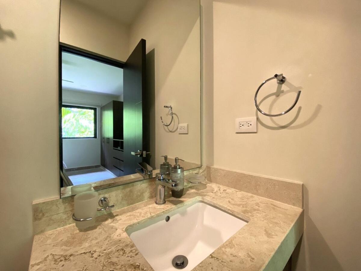 Apartamento Seaview Roof Pool, Gym Onsite, 4 Blocks To 5th Ave Playa del Carmen