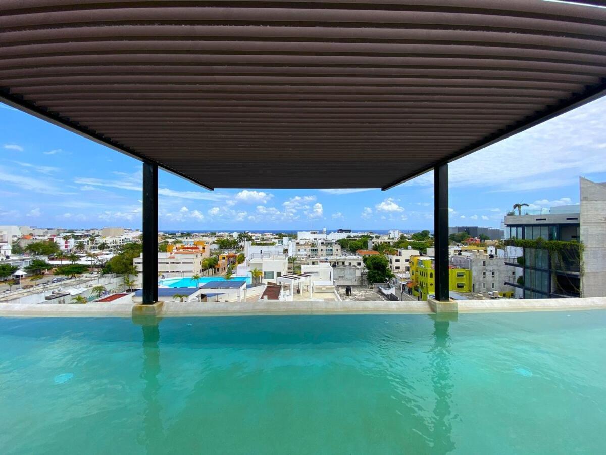 Seaview Roof Pool, Gym Onsite, 4 Blocks To 5th Ave