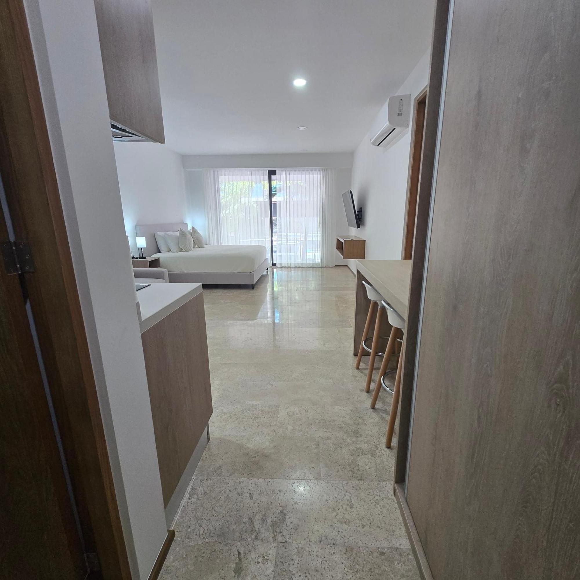 Apartment Modern Refuge Just Steps From 5th Avenue Playa del Carmen