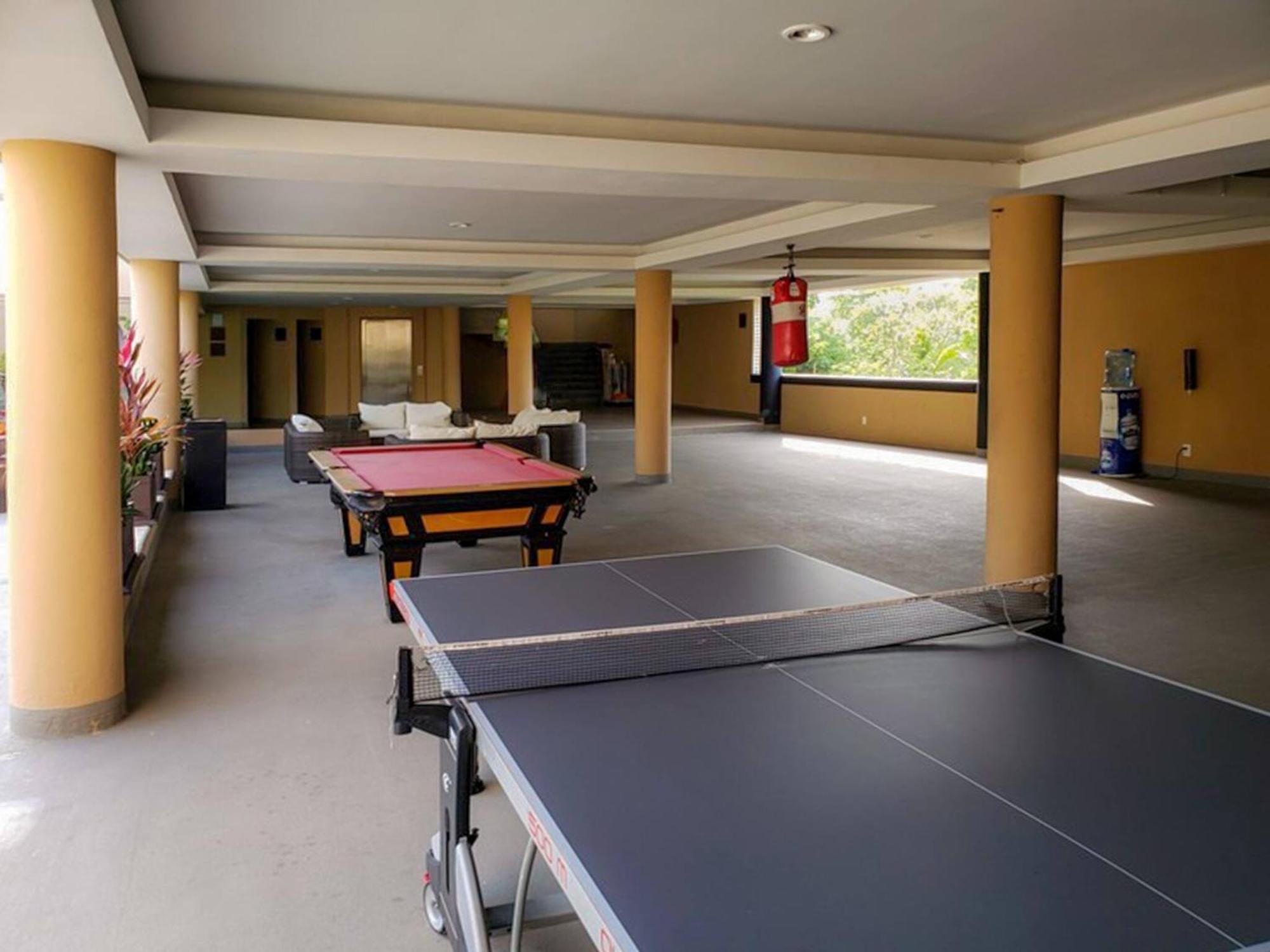 Valentine 5 Star, 4 Pools, Gym, Concierge Services, 24-hr Security *