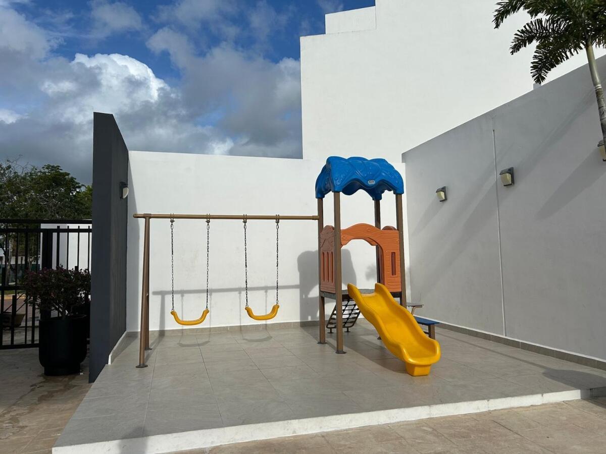 Beautiful House With Pool & Gym * Playa del Carmen