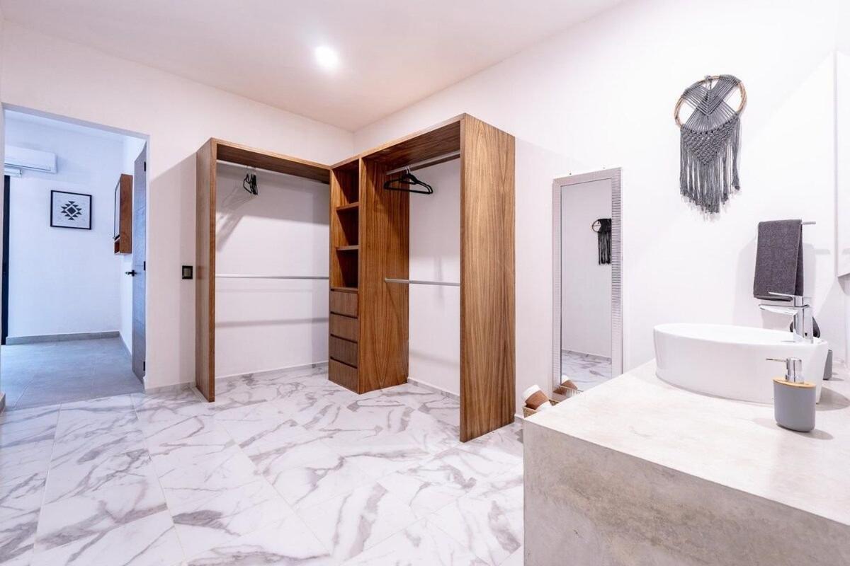Apartamento In Duplex One Block From Playacar *