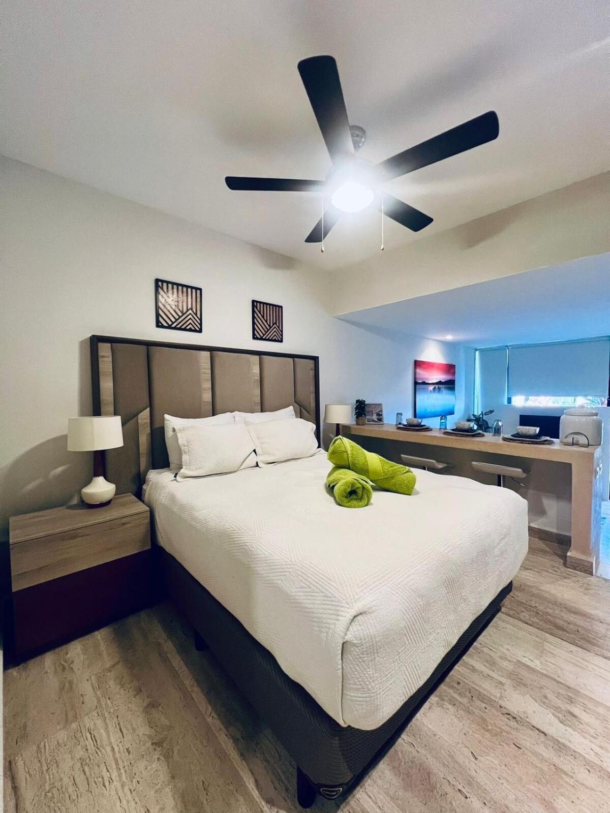 Luxurious Studio, Căn hộ *