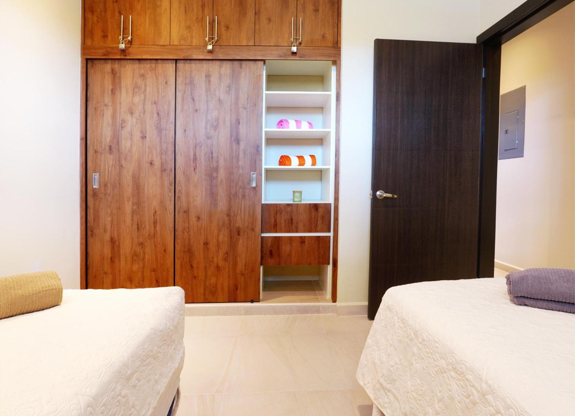 New! Coto11 12min Beach4 Poolsplayground2 Gyms