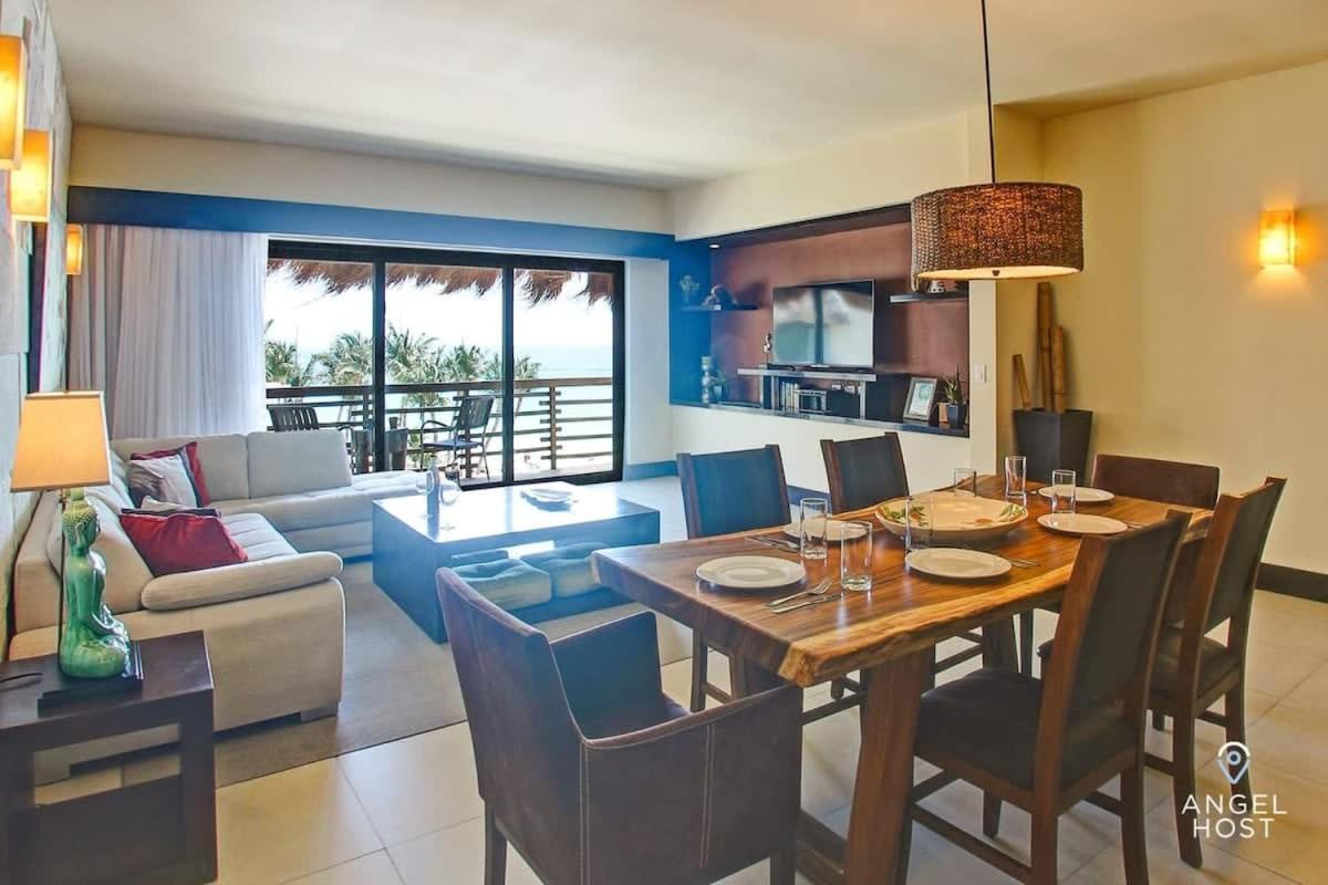 Holiday home Beachfront Penthouse Oceanview Rooftop And Pool