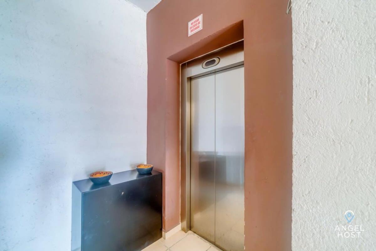 Ideal Group Getaway 4 Blocks To The & Pool Playa del Carmen