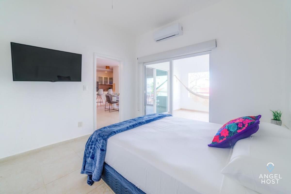 Ideal Group Getaway 4 Blocks To The & Pool * Playa del Carmen