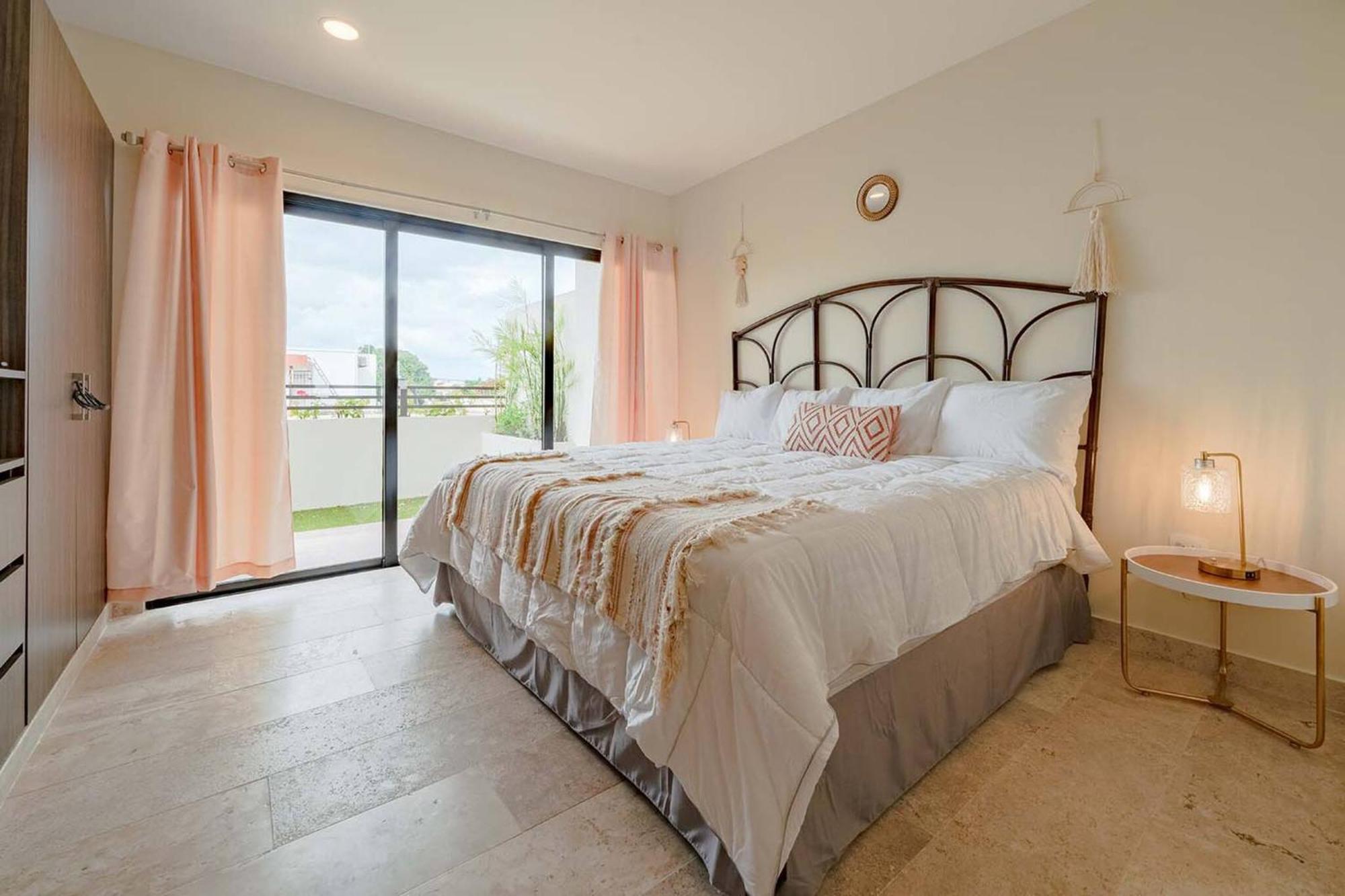 Oasis - 2 Bedroom With Pool, Gym, Private Terrace - At Veranto Apartamento