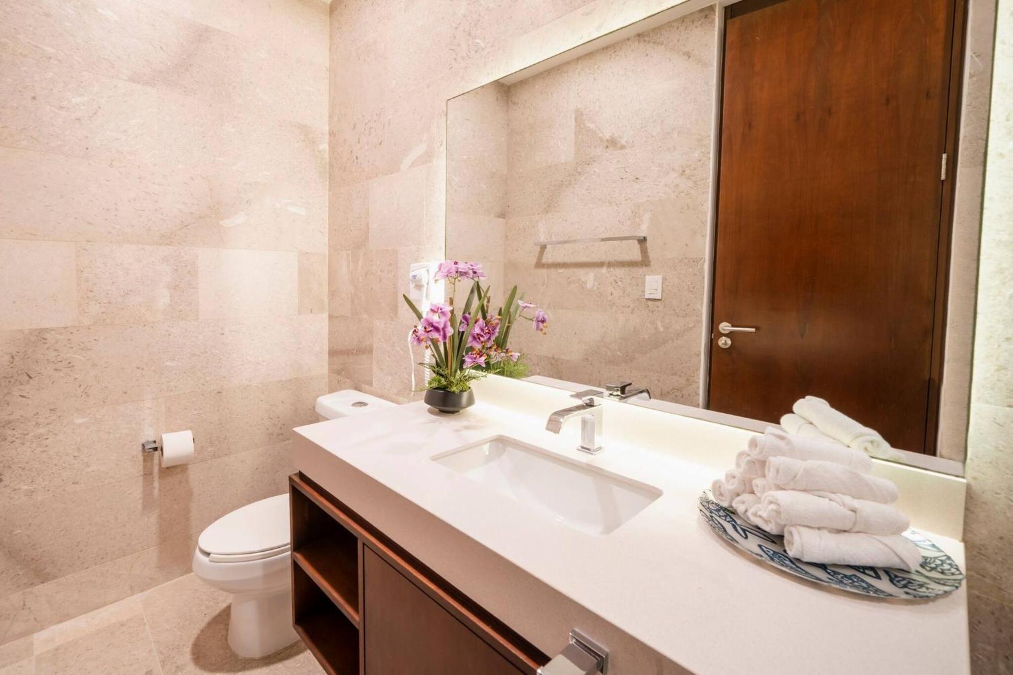 Luxury 2 Bedroom With Private Jacuzzi & Bbq - At Cruz Con Mar - Maricruz Сasa de vacaciones *