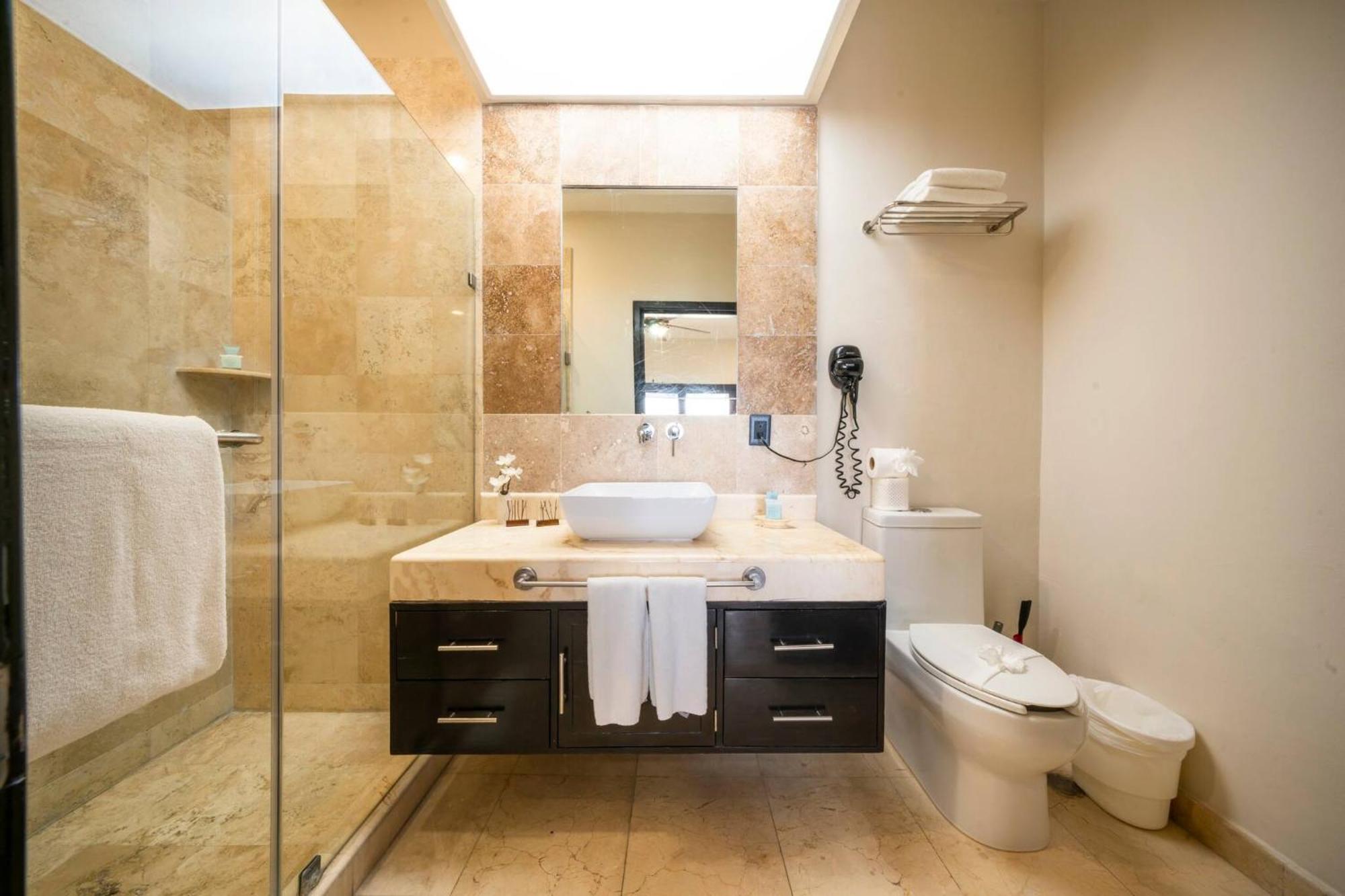 Nhà nghỉ Surf 408 - Beachfront Stunning Ocean View Penthouse - At El Faro