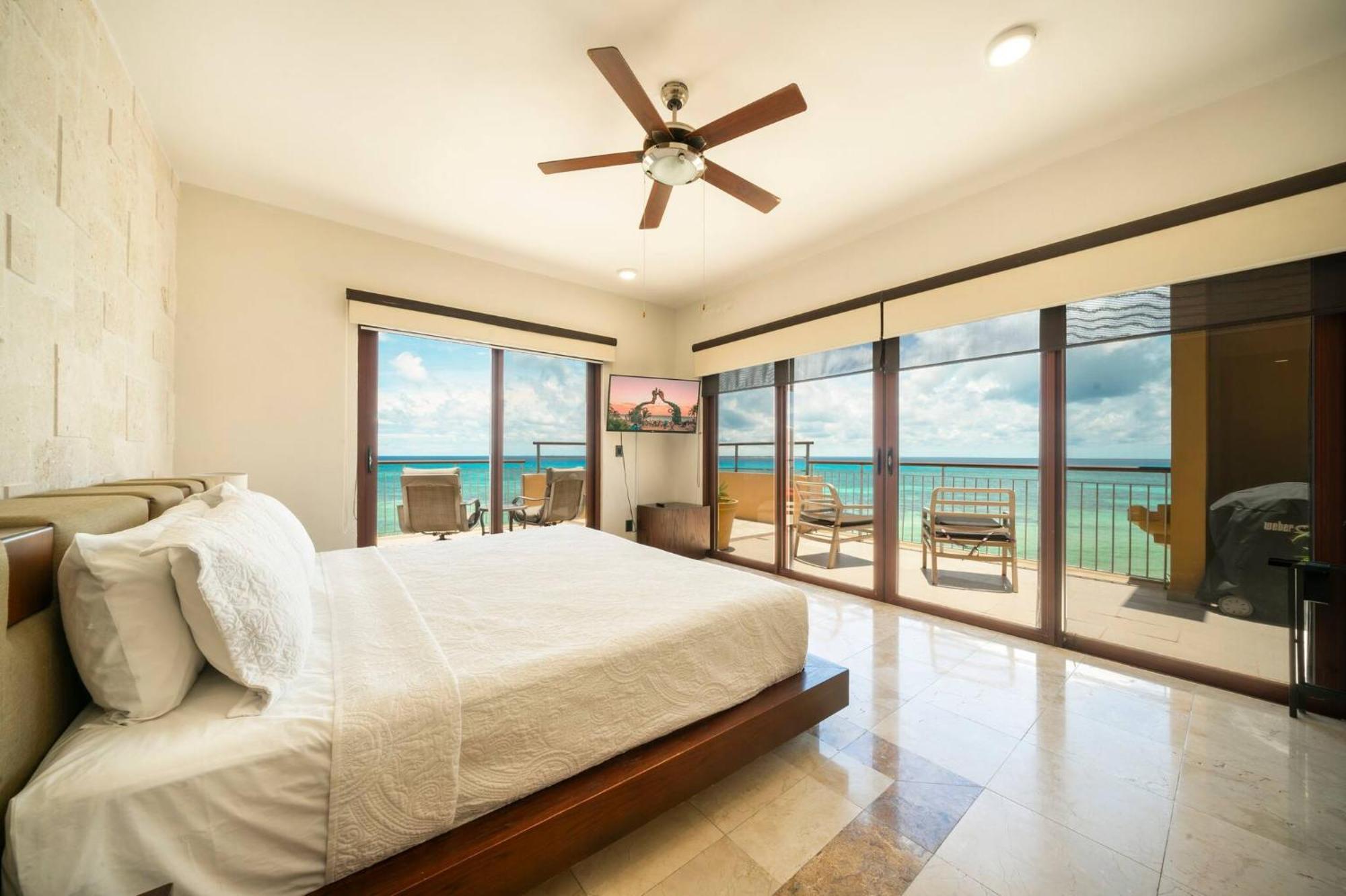 Surf 408 - Beachfront Stunning Ocean View Penthouse - At El Faro Nhà nghỉ *
