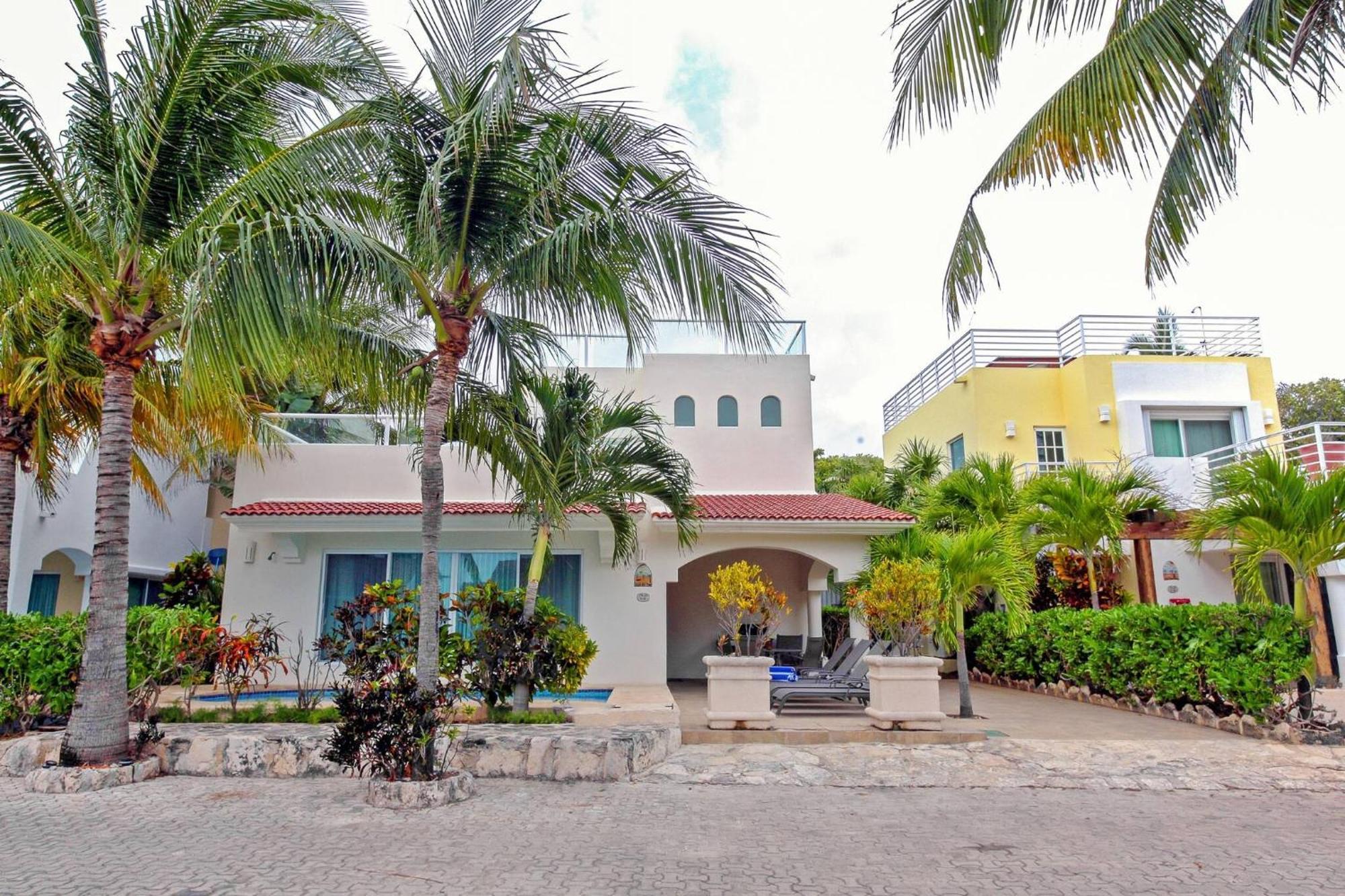With 4 Bedrooms A Few Steps From The - Playacar - Vista Del Mar Playa del Carmen