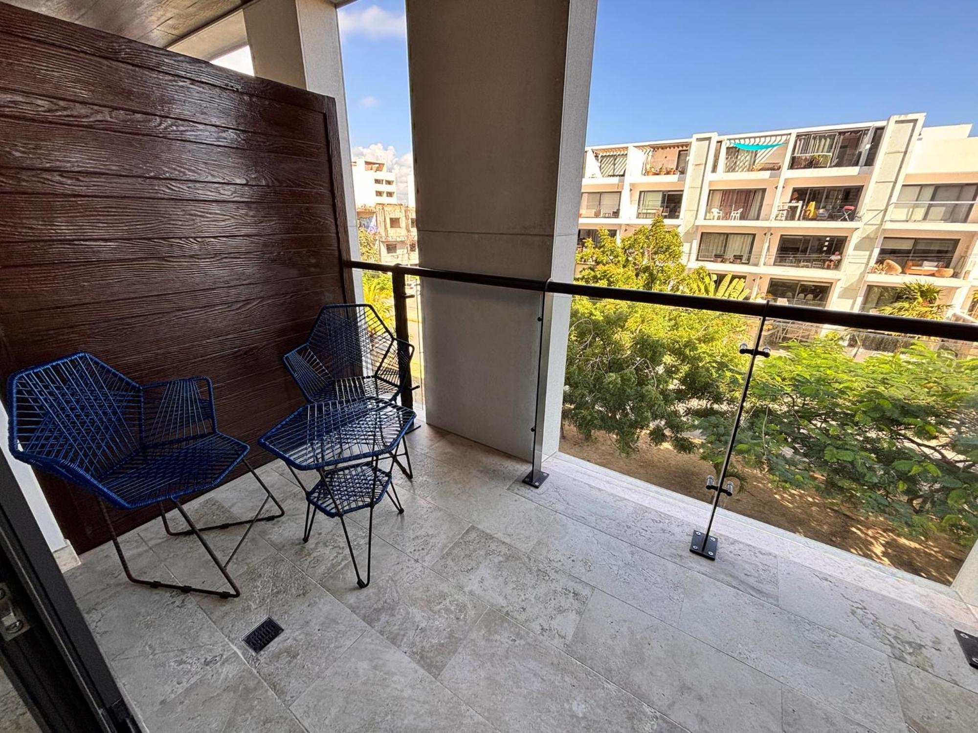 Apartment Modern 2br 1 Block From 5th Ave Wt Pool, Gym N Fast Wifi