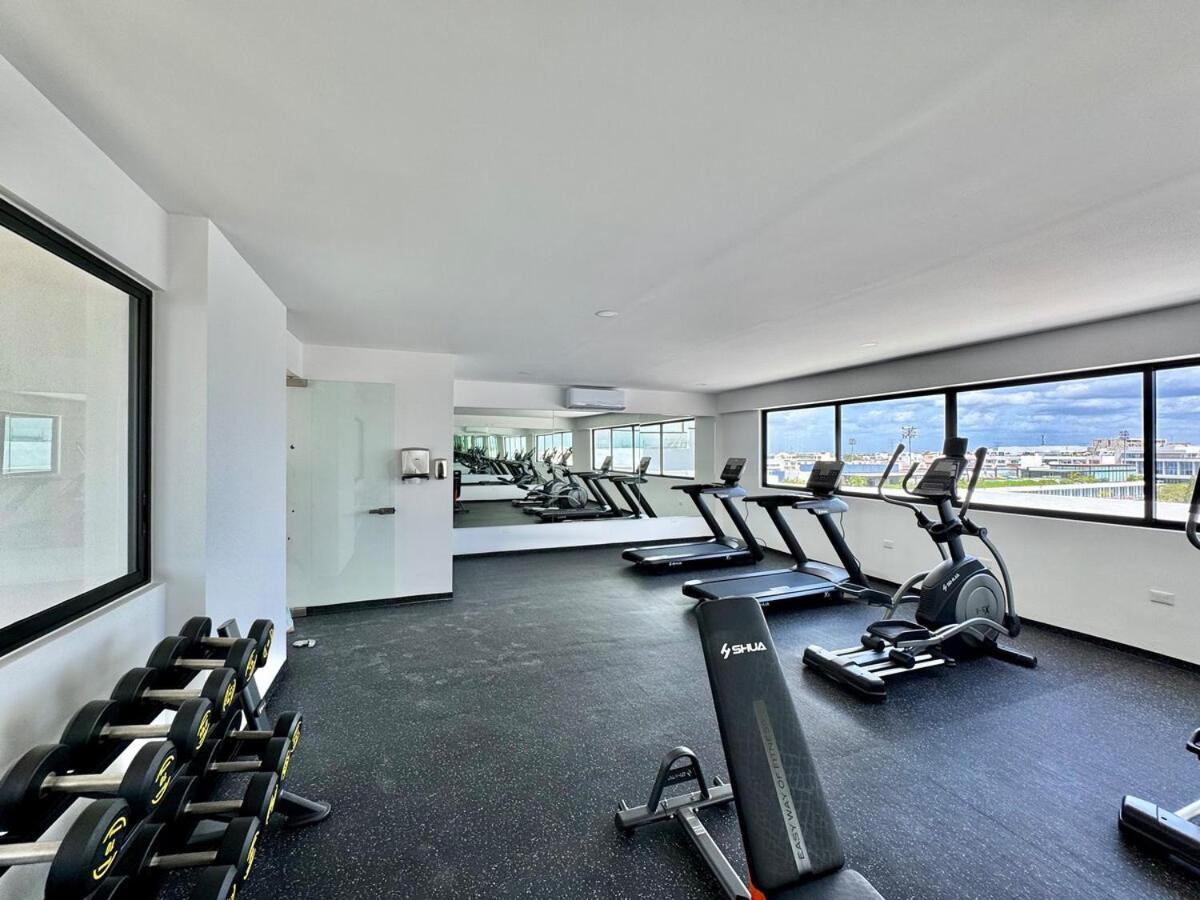 New Steps Away From 5th Avenue!