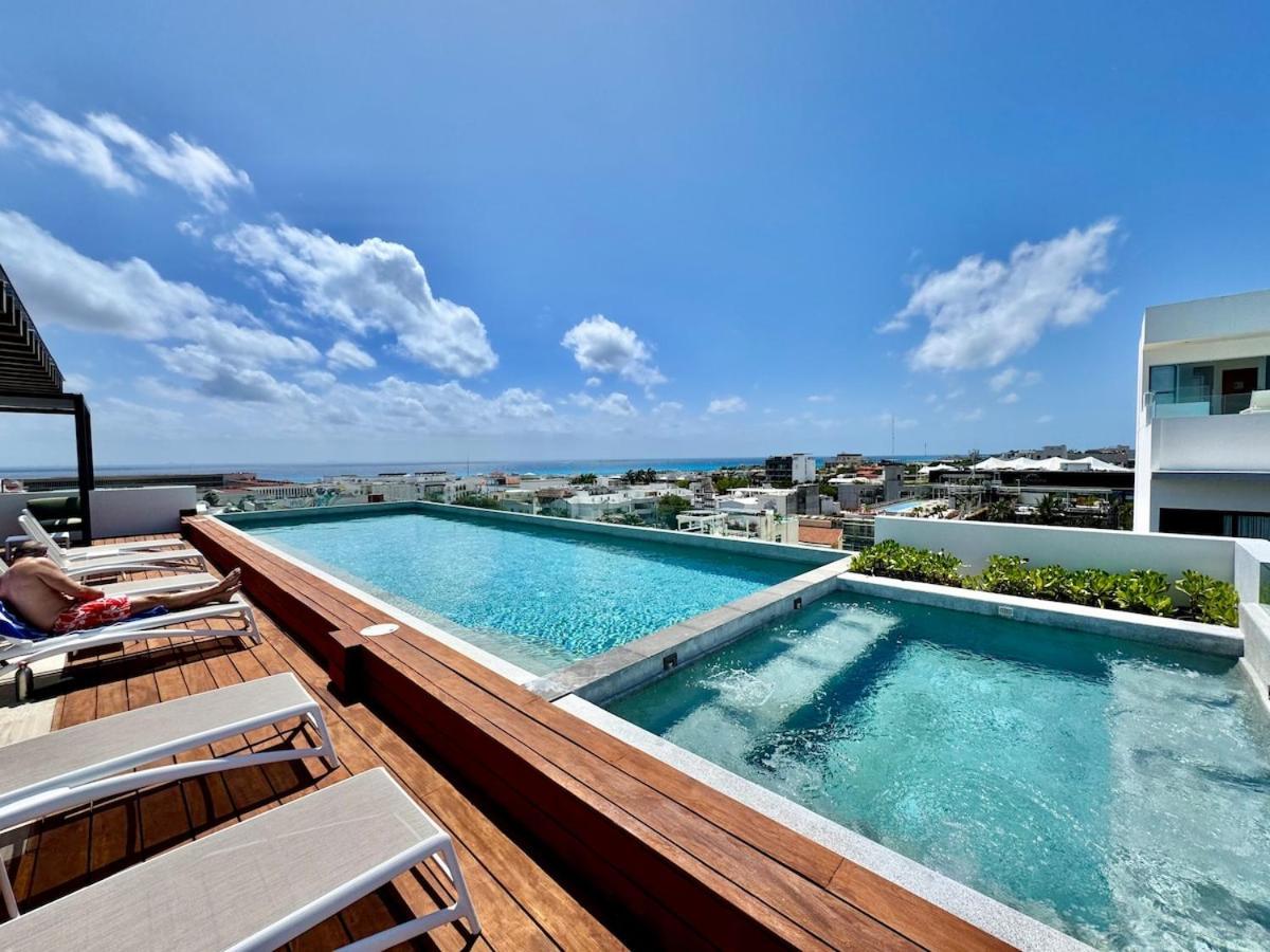 New Steps Away From 5th Avenue! Apartamento Playa del Carmen