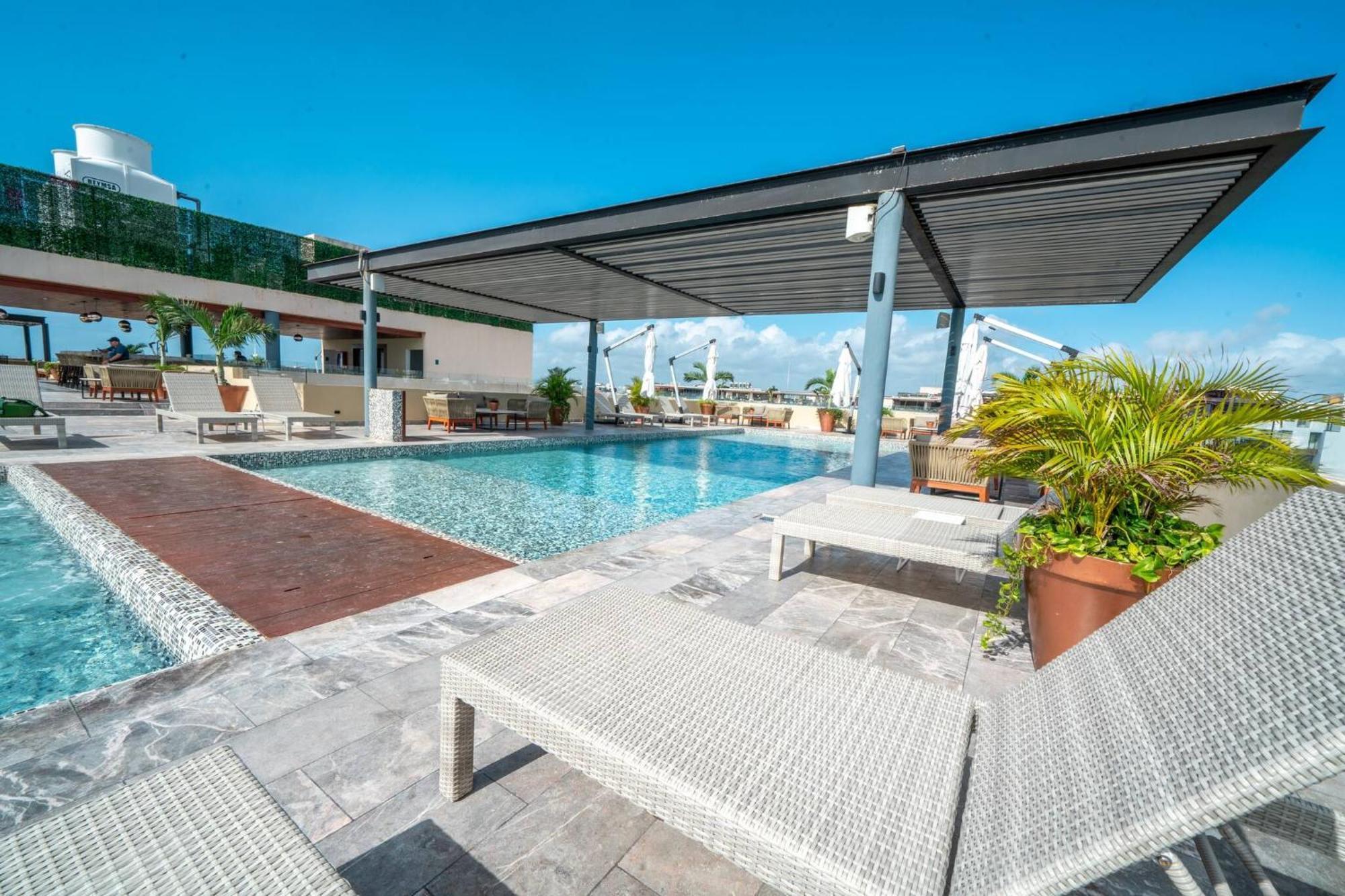 Luxury 2 Bedroom - Beautiful Ocean View At Singular Joy Residences, Jade