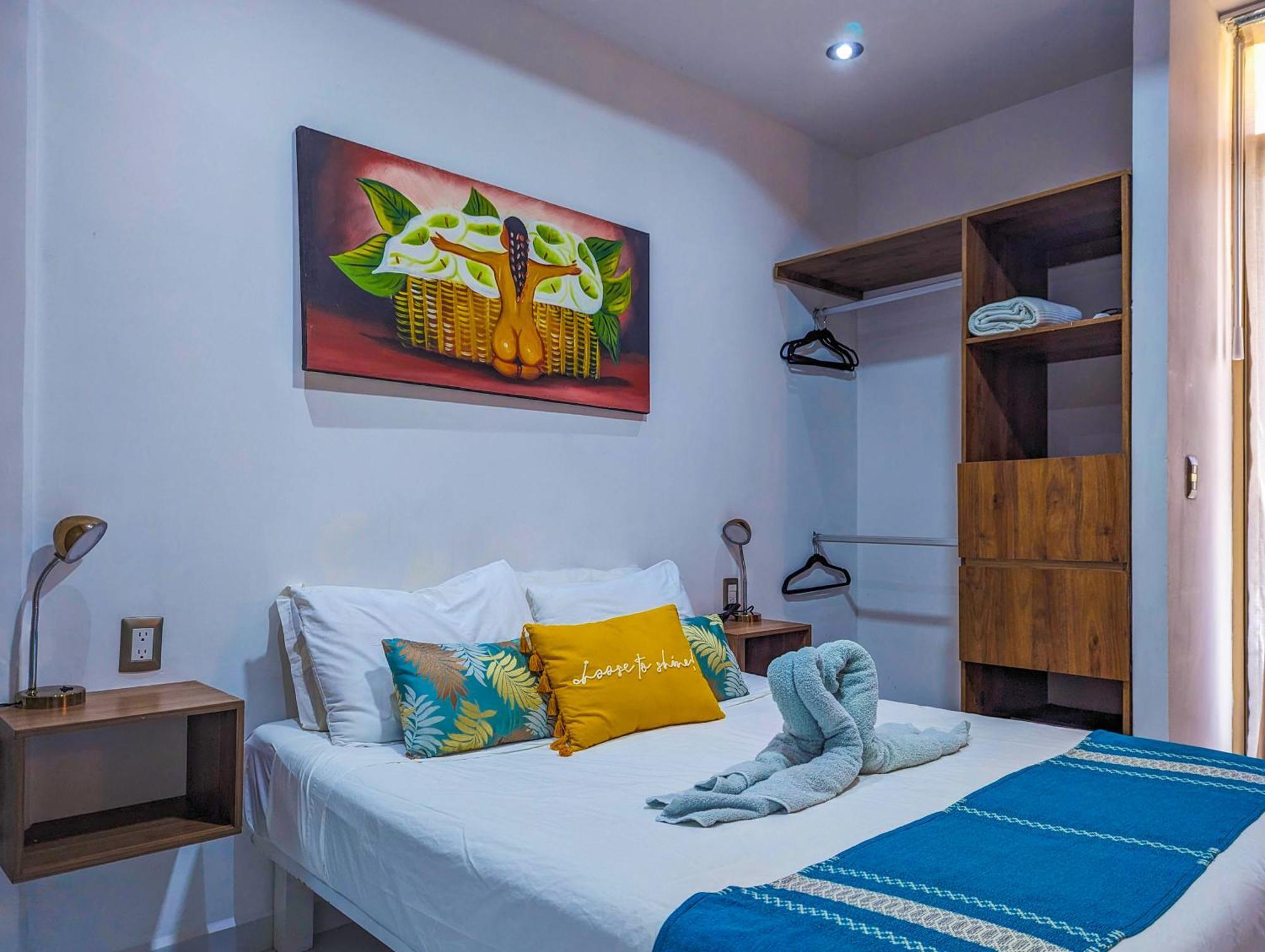 Apartment 500m To L Queen Beds Kitchen L Pool Patio Gym Bikes Ac 30203