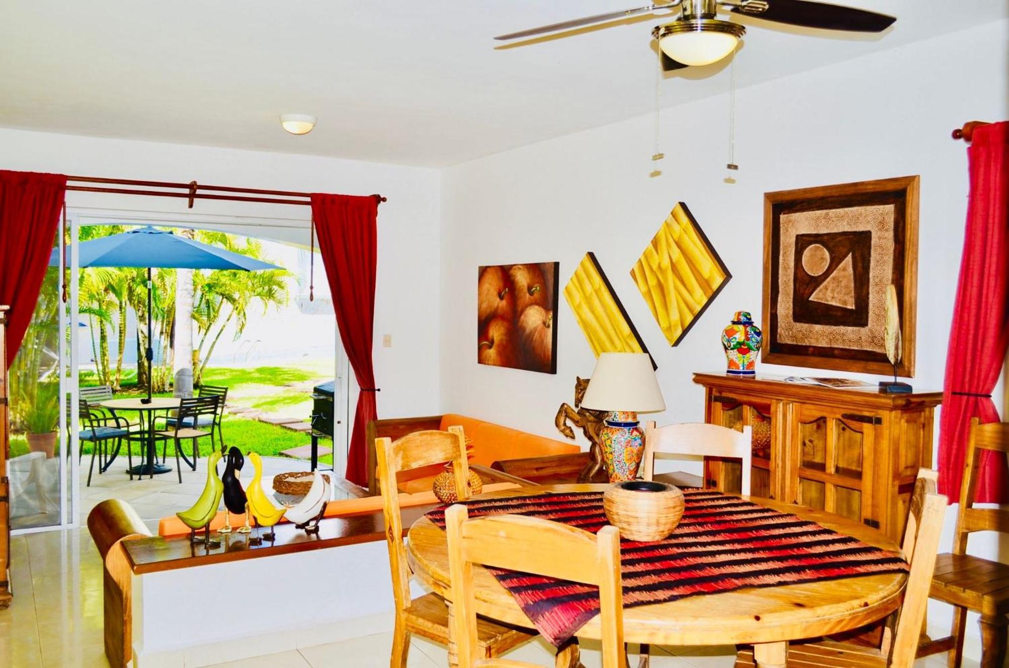 Executive Budget With Swimming Pool Air Conditioning And Parking Casa de hóspedes Playa del Carmen