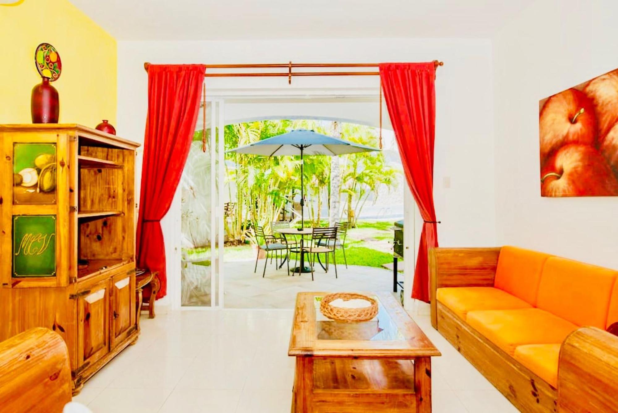 Executive Budget With Swimming Pool Air Conditioning And Parking Casa de hóspedes