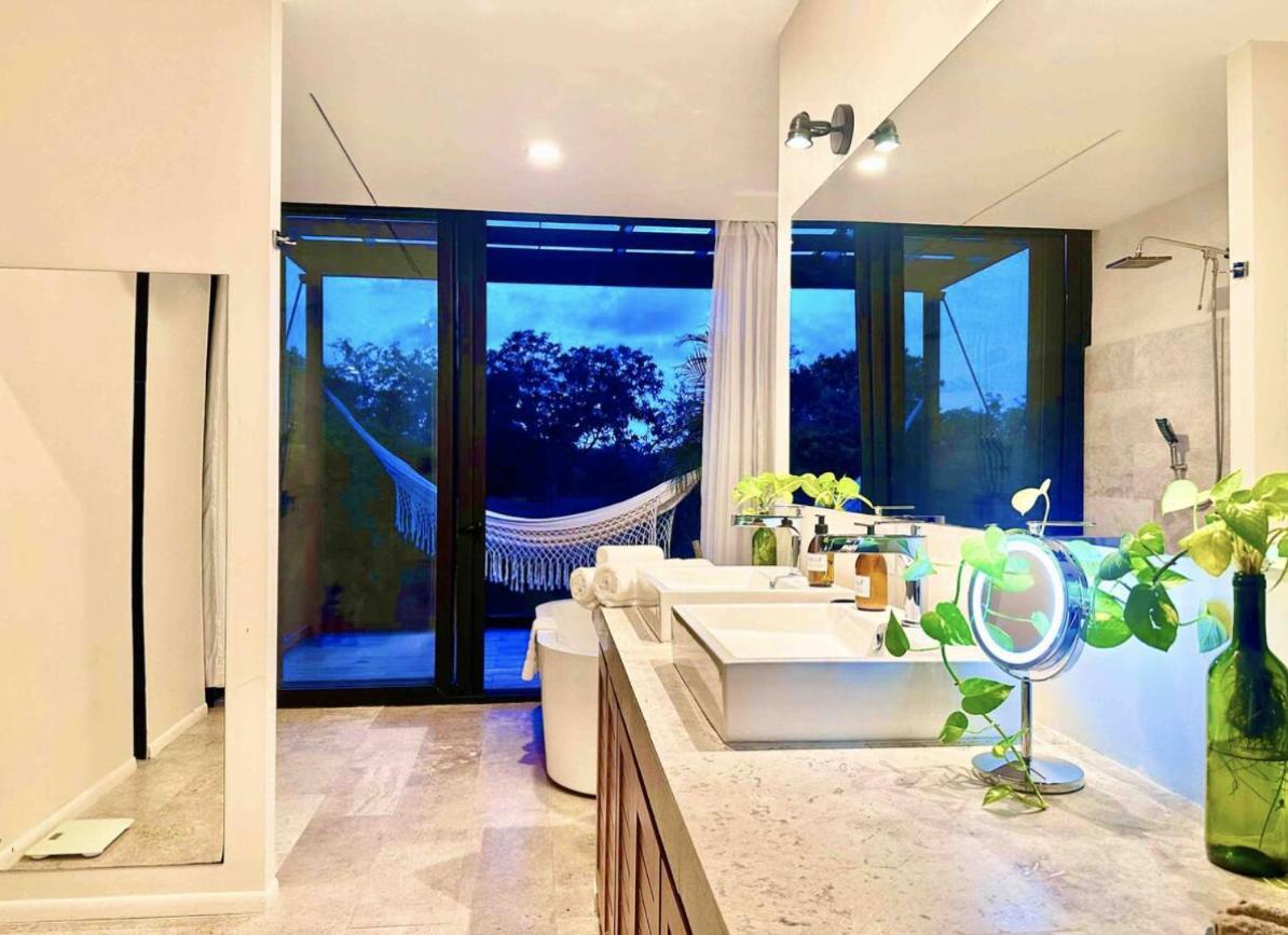 Villa Glass Jungle With Amazing Views -10 Min Dt Playa del Carmen