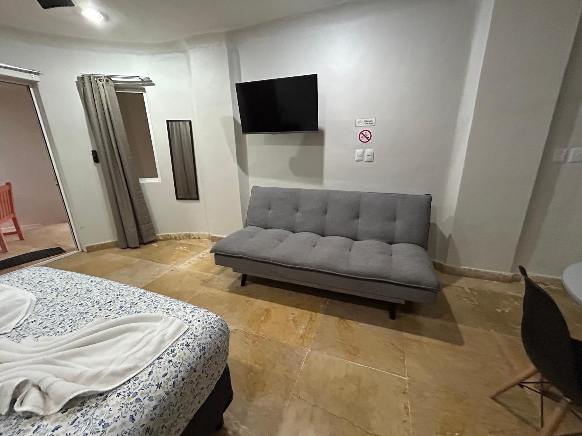 Apartment Blue Angel 10 A Unos Paso De La 5av Playa del Carmen