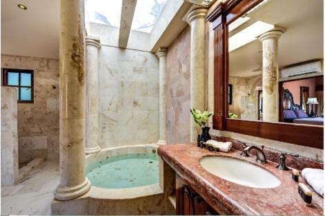 Xaman Ha 36 Playa Del Carmen-steps From The Beach! Villa *