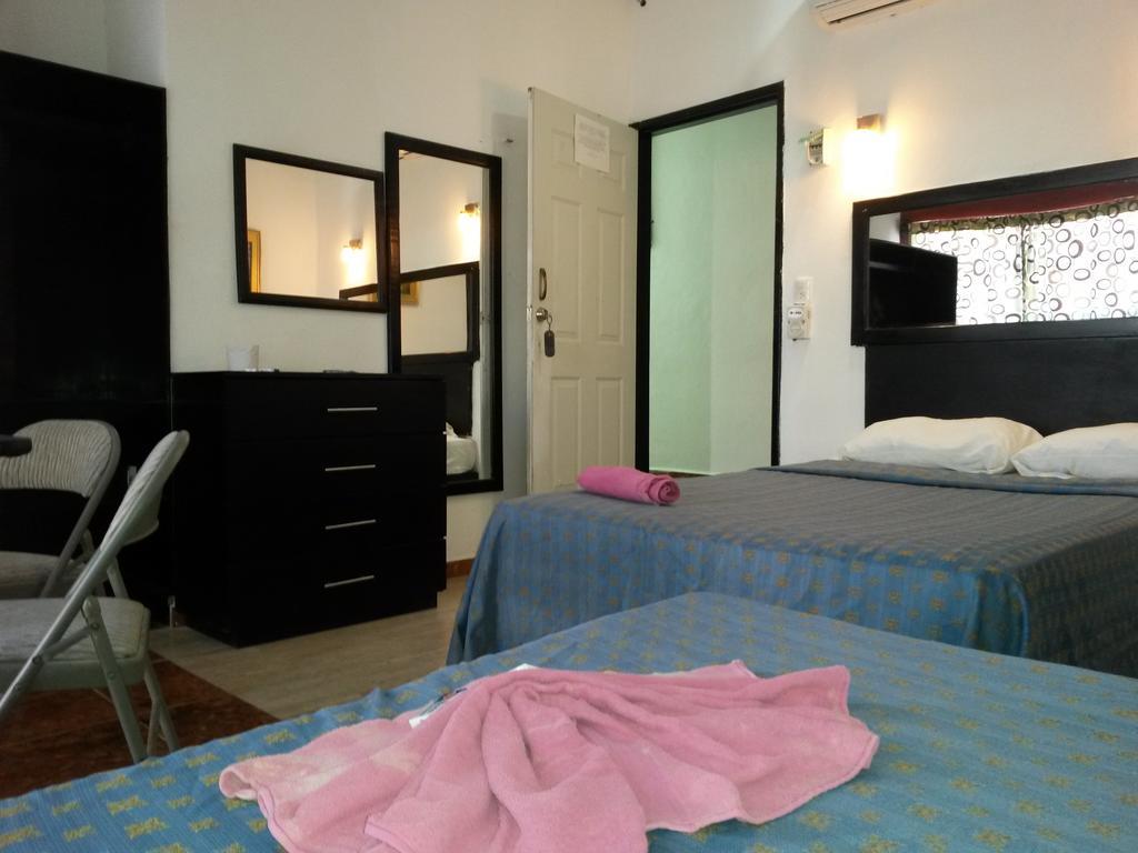 Hacienda Agua Azul Playa del Carmen