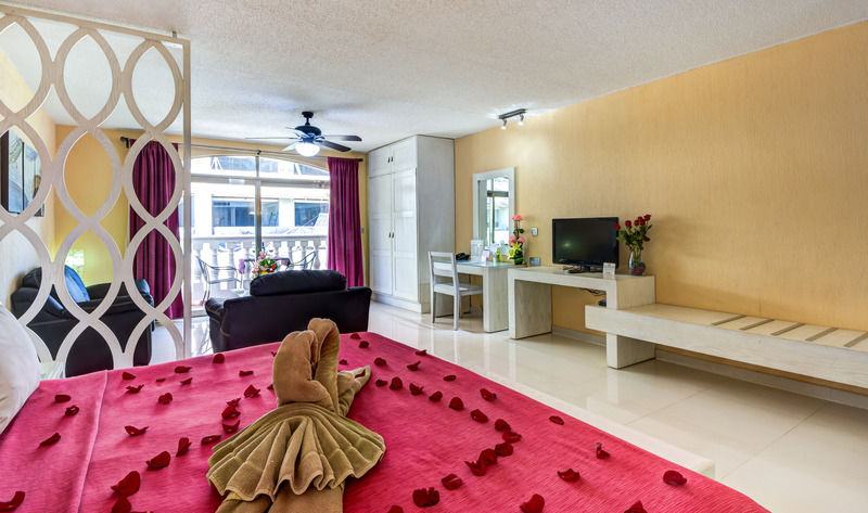 Corazon Aparthotel