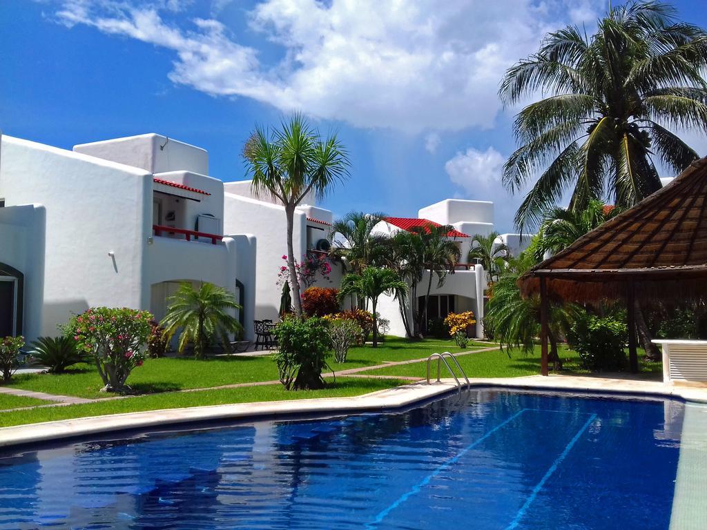 Playa Vintage Bed & Breakfast *