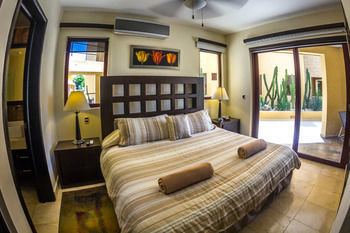 El Faro Oceanfront By Bric Hotel
