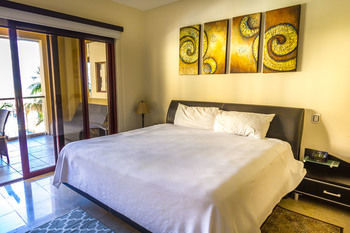 Hotel El Faro Oceanfront By Bric