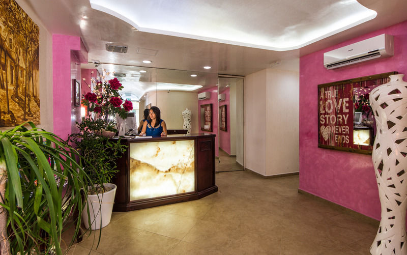 Corazon Aparthotel